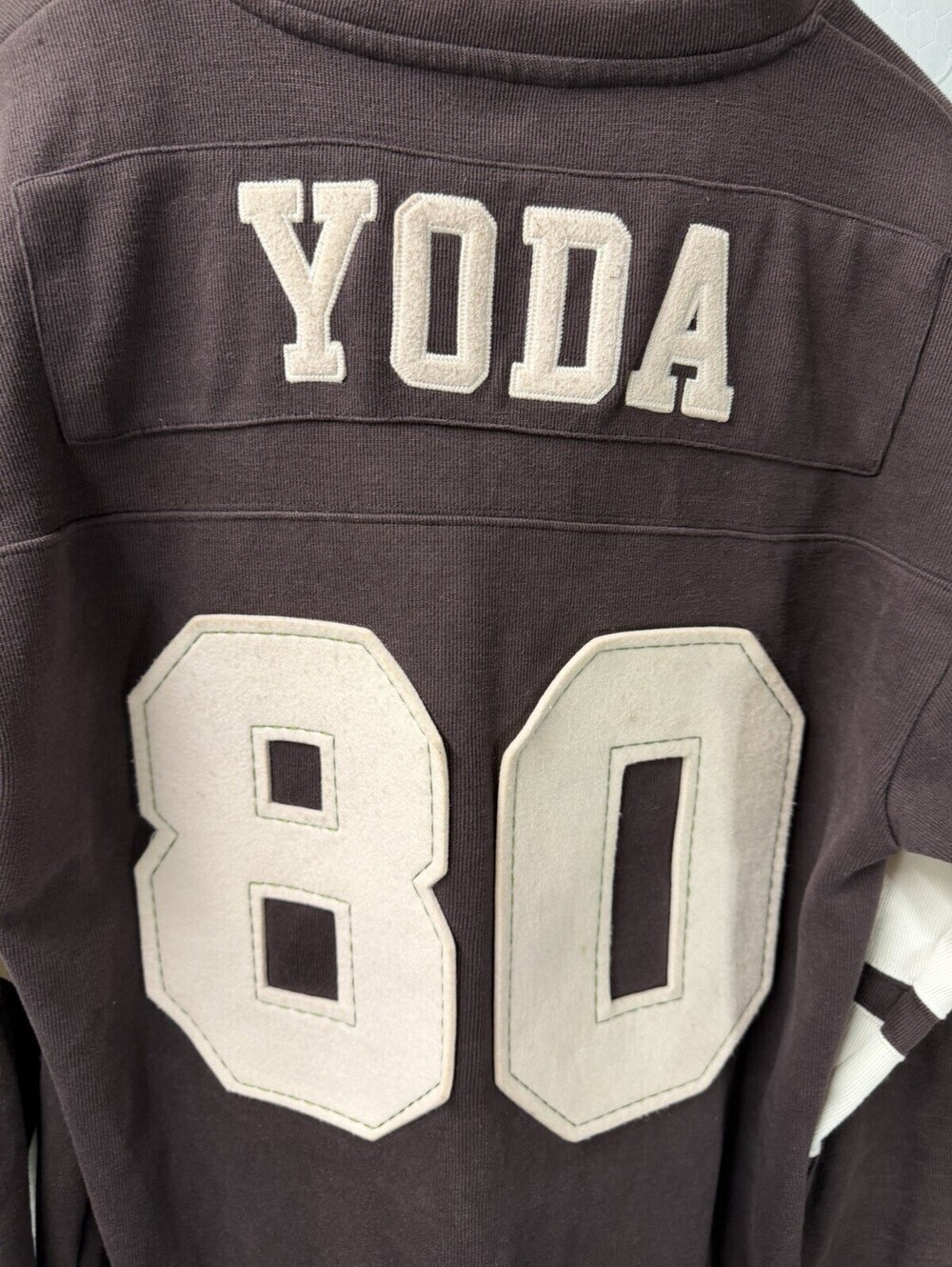 Star Wars Saga Collection Yoda 80 XL Brown Hockey Style Jersey โญ